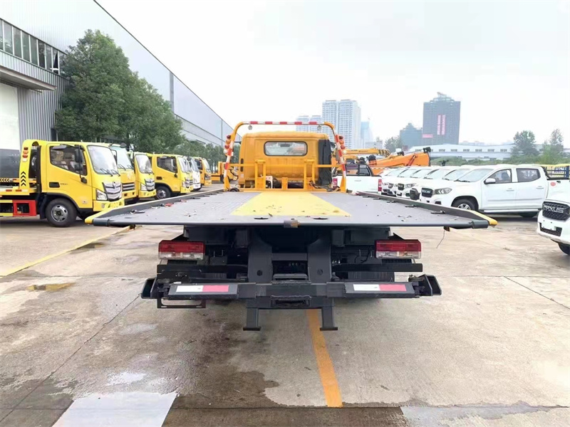 國(guó)六黃牌東風(fēng)多利卡D8清障車(chē)